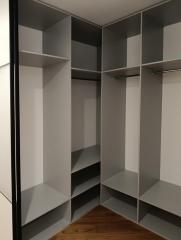 угловой стеллаж в гардеробную