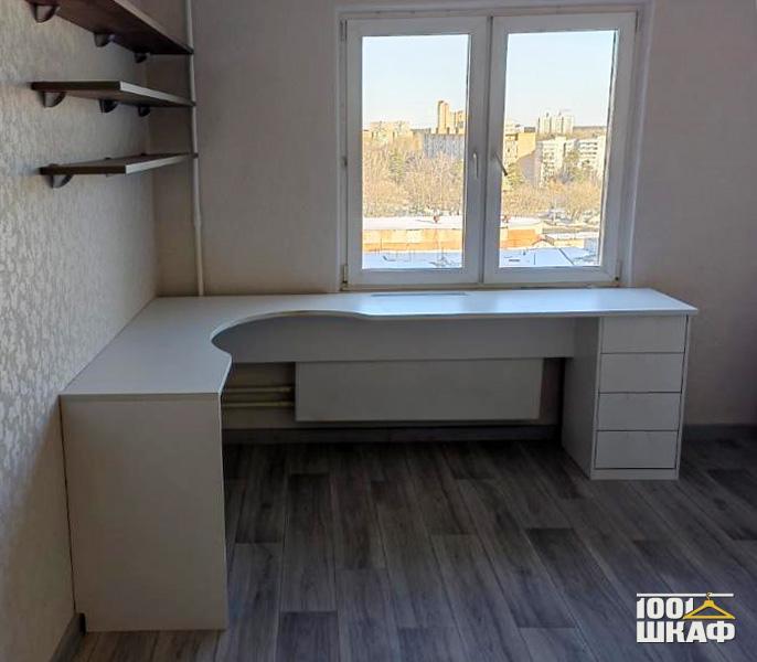 компьютерный стол на заказ